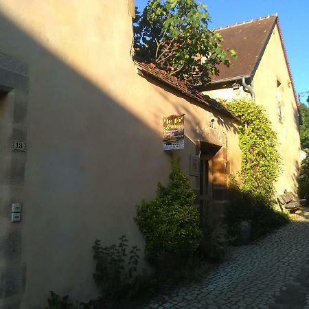 L'Atelier Du Chapeau Rouge Apartment Souvigny ภายนอก รูปภาพ